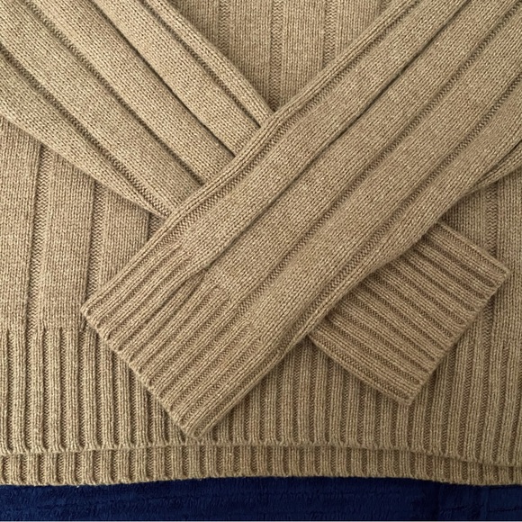 🌸 Madewell size medium Tipped V-Neck Oversized Sweater in Tan and Blue - Picture 6 of 6